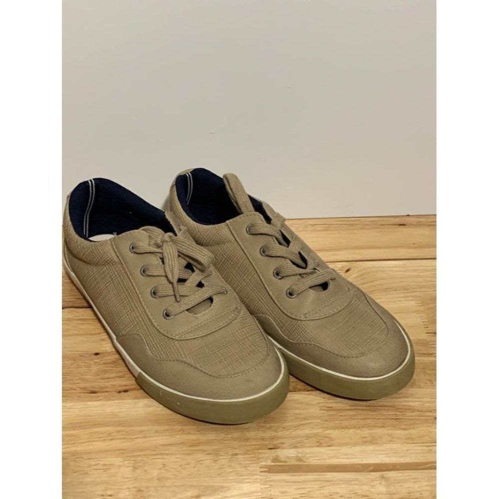 Nautica Bearing Youth Tan Shoes Size 5